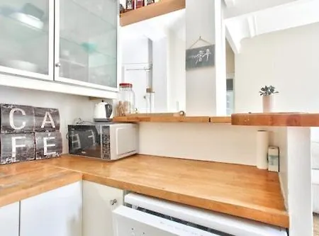 Typical Parisian Flat In Montmartre Appartement Paris